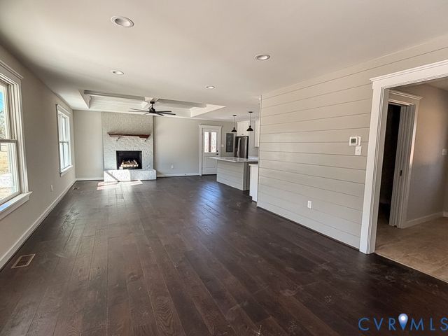 11092 Old Ridge Rd, Doswell, VA 23047