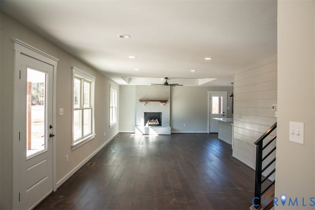 11092 Old Ridge Rd, Doswell, VA 23047