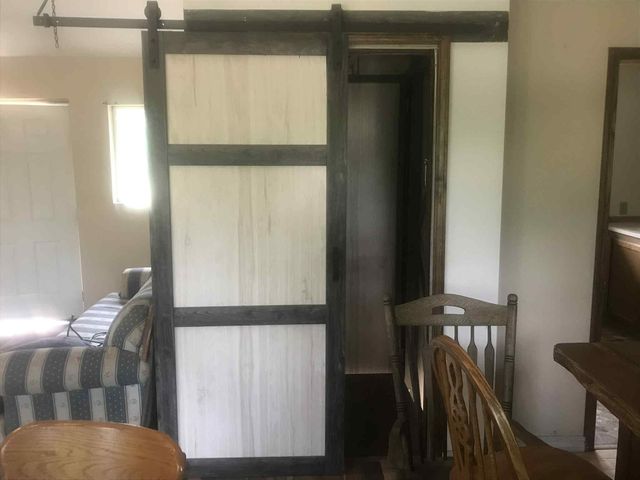 917 N Timber Rd, Belle Plaine, KS 67013