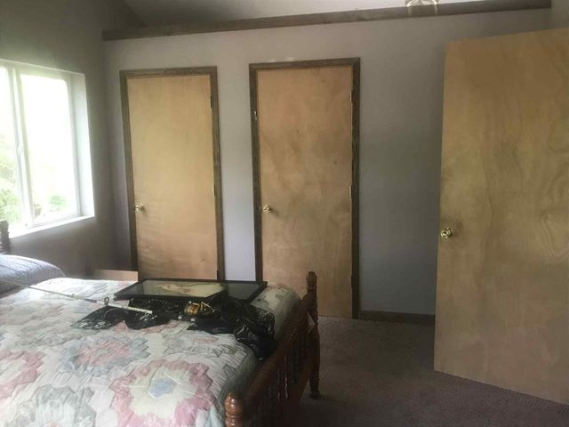 917 N Timber Rd, Belle Plaine, KS 67013