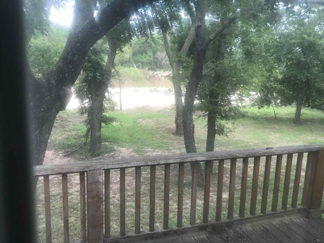 917 N Timber Rd, Belle Plaine, KS 67013