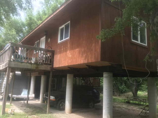 917 N Timber Rd, Belle Plaine, KS 67013