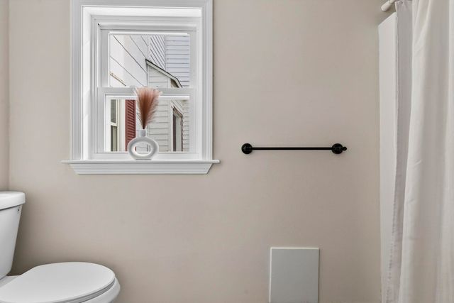 48 Jackson Street, Laconia, NH 03246