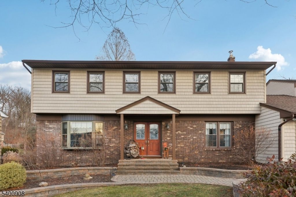 7 Welsh Ct, Wayne Twp., NJ 07470