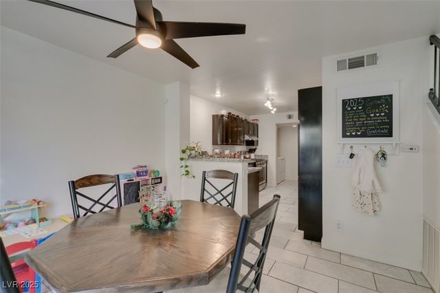 2602 Smoke Canyon Avenue, Henderson, NV 89074