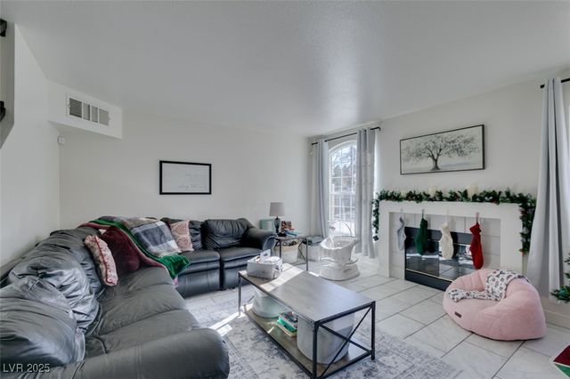 2602 Smoke Canyon Avenue, Henderson, NV 89074