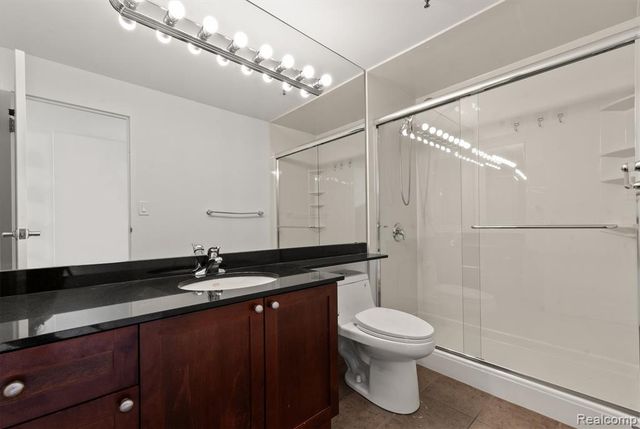 300 Riverfront Drive 10I, Detroit, MI 48226