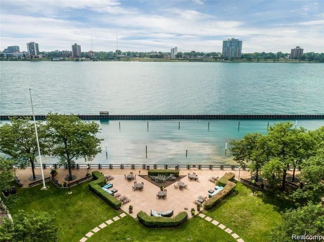 300 Riverfront Drive 10I, Detroit, MI 48226