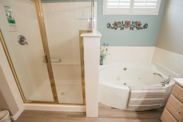 2909 Robinson Creek Ln, Elk Grove, CA 95758