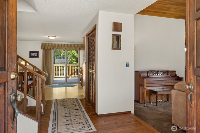 14402 151st Place SE, Renton, WA 98059