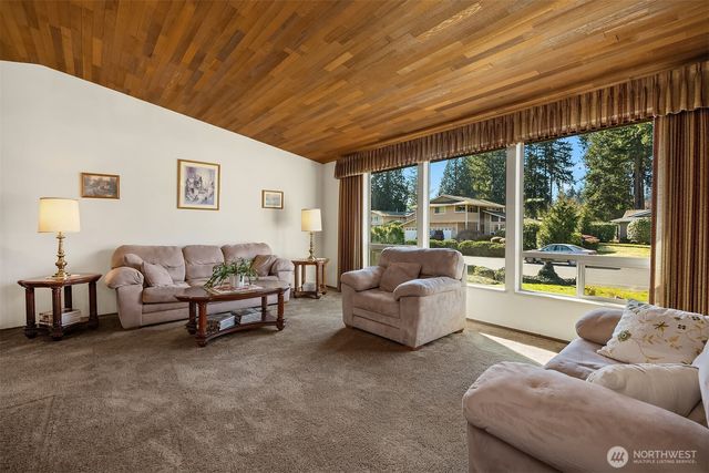 14402 151st Place SE, Renton, WA 98059