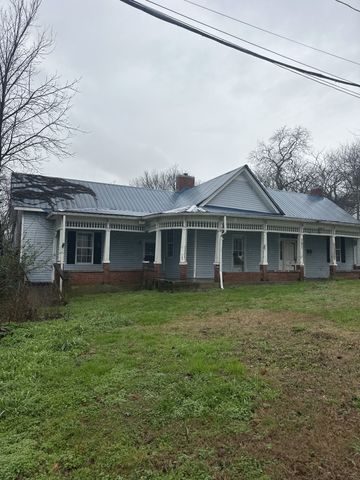 321 W Washington St, Pulaski, TN 38478