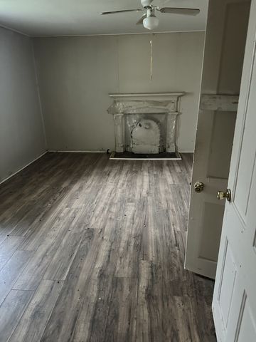 321 W Washington St, Pulaski, TN 38478