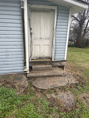 321 W Washington St, Pulaski, TN 38478