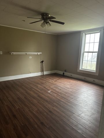 321 W Washington St, Pulaski, TN 38478