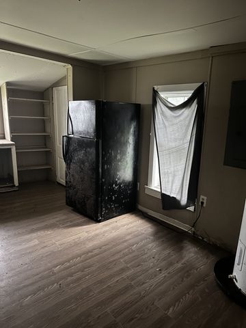 321 W Washington St, Pulaski, TN 38478