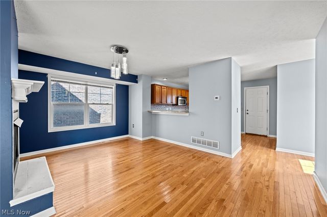 2221 E 71st Street, Cleveland, OH 44103