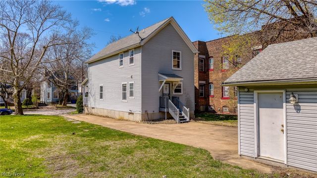 2221 E 71st Street, Cleveland, OH 44103