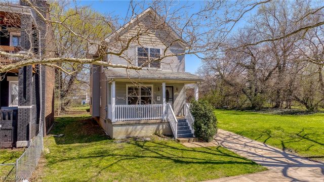 2221 E 71st Street, Cleveland, OH 44103