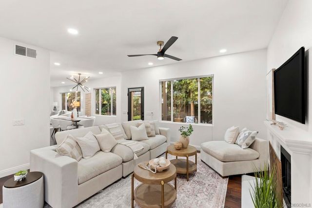 7393 Portage Way, Carlsbad, CA 92011