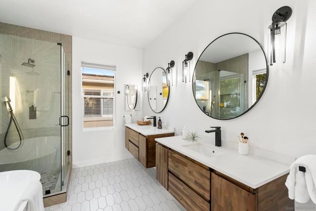 7393 Portage Way, Carlsbad, CA 92011