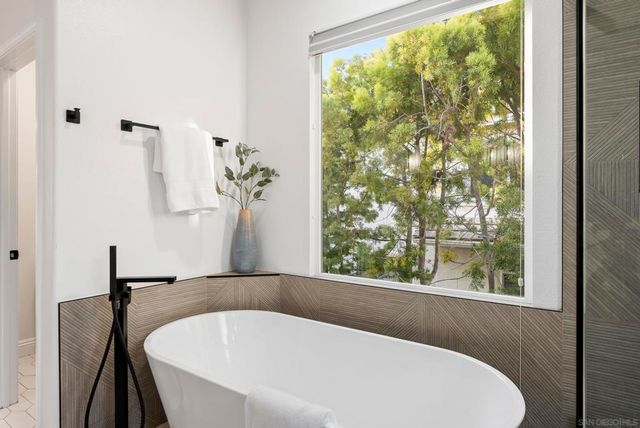 7393 Portage Way, Carlsbad, CA 92011