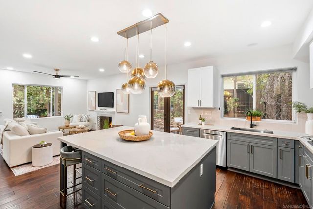 7393 Portage Way, Carlsbad, CA 92011