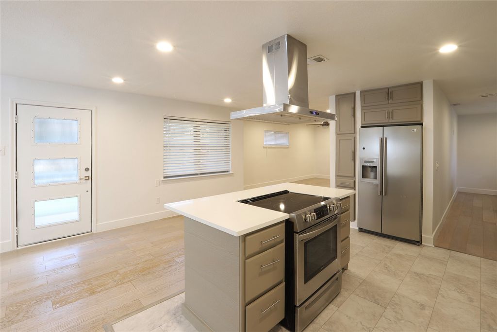 6257 Fenway Street, Dallas, TX 75217