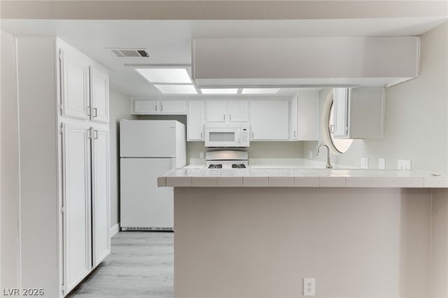 830 North Sloan Lane 202, Las Vegas, NV 89110