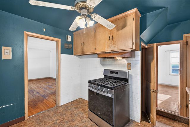 5242 James Avenue N, Minneapolis, MN 55430