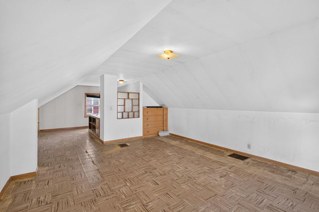 5242 James Avenue N, Minneapolis, MN 55430
