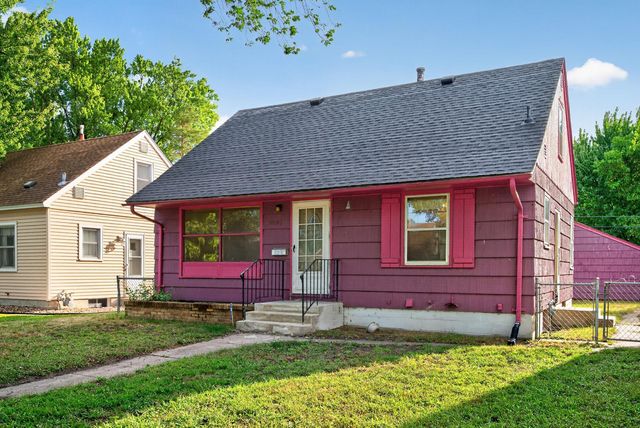 5242 James Avenue N, Minneapolis, MN 55430