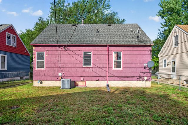 5242 James Avenue N, Minneapolis, MN 55430