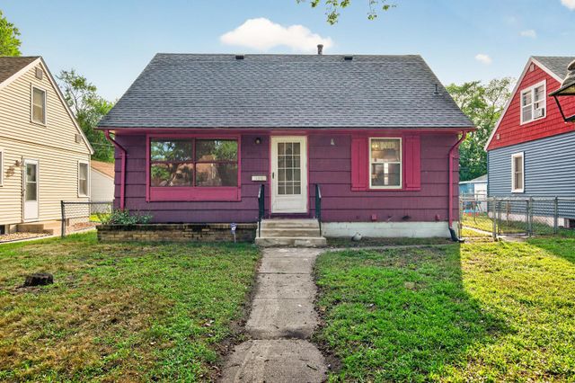 5242 James Avenue N, Minneapolis, MN 55430