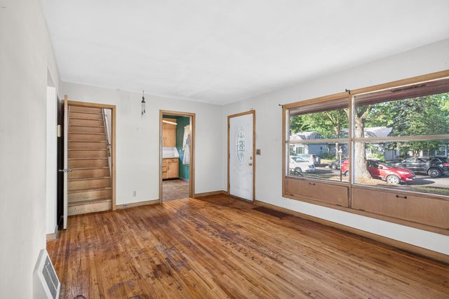 5242 James Avenue N, Minneapolis, MN 55430
