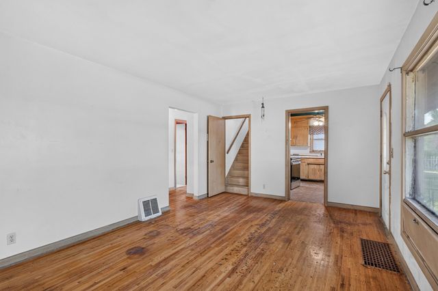5242 James Avenue N, Minneapolis, MN 55430