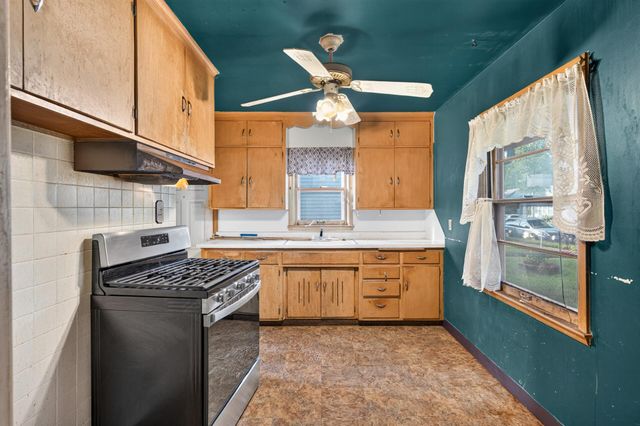 5242 James Avenue N, Minneapolis, MN 55430