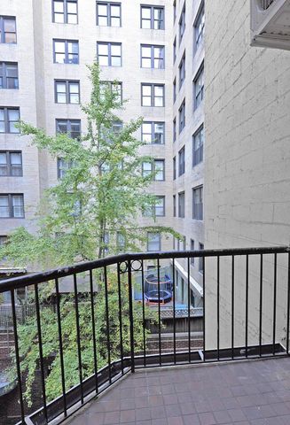 53 E 64th Street, New York City, NY 10065