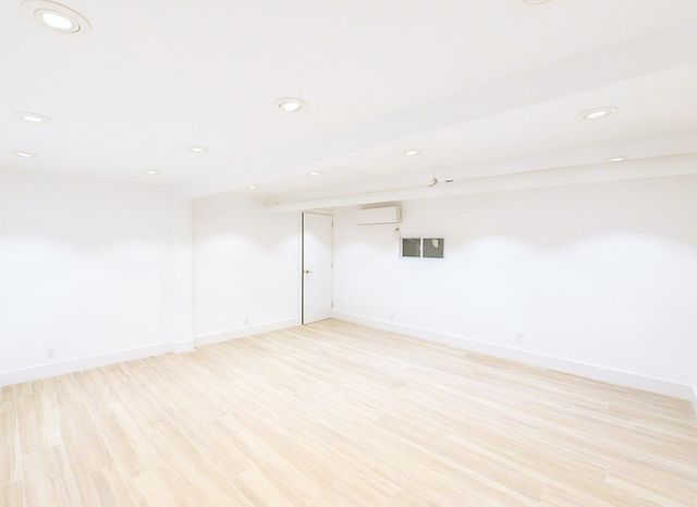 53 E 64th Street, New York City, NY 10065