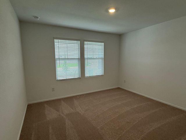 117 Alamito Ave, Kyle, TX 78640