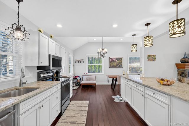 550 Beach Road, Mahopac, NY 10541