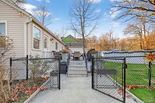 550 Beach Road, Mahopac, NY 10541