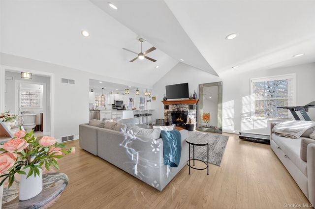 550 Beach Road, Mahopac, NY 10541