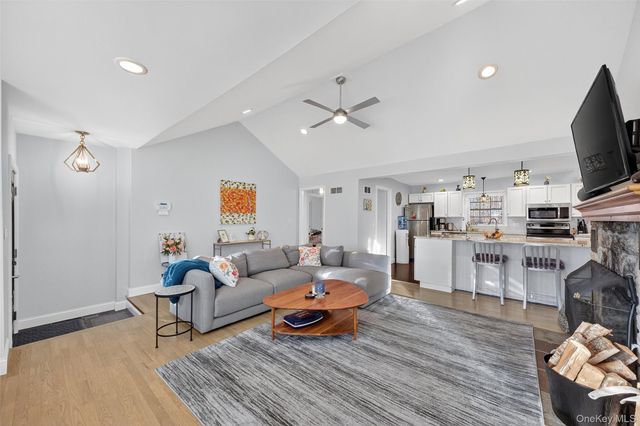 550 Beach Road, Mahopac, NY 10541