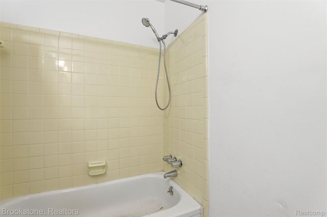 627 McDougall McDougall Street 77, Detroit, MI 48207