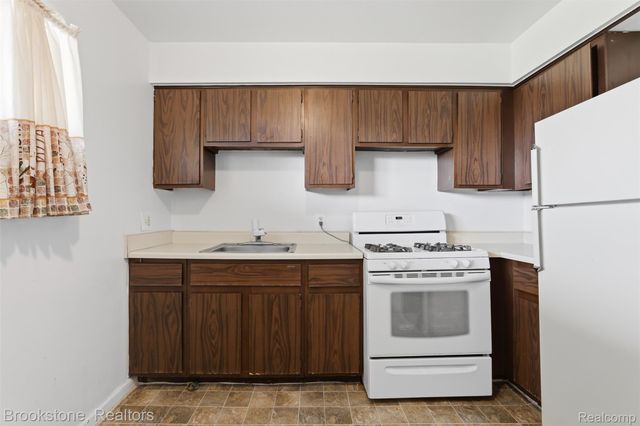 627 McDougall McDougall Street 77, Detroit, MI 48207