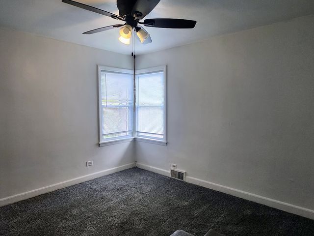 409-11 W Keith Avenue, Waukegan, IL 60085
