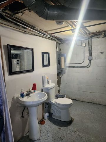 409-11 W Keith Avenue, Waukegan, IL 60085