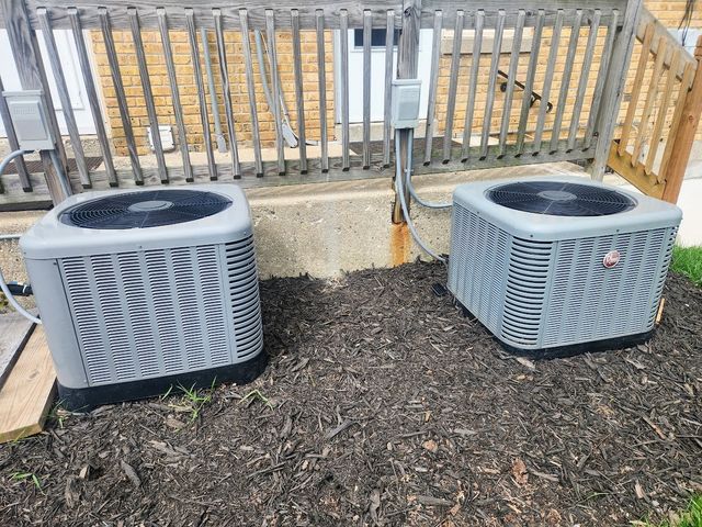 409-11 W Keith Avenue, Waukegan, IL 60085