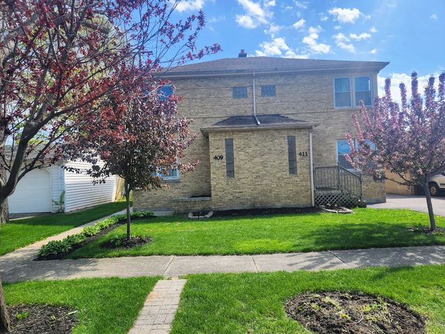 409-11 W Keith Avenue, Waukegan, IL 60085